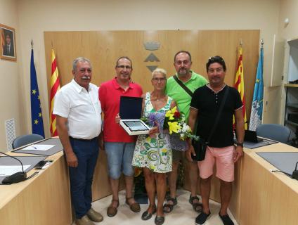 Asun García, amb els que han estat els seus companys a la Brigada Municipal