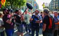 L'equip de la pel·licula, en ple rodatge durant els fets del 20 de setembre